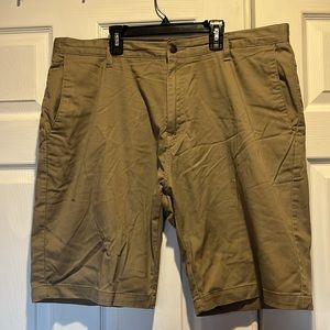 Men’s Volcom shorts